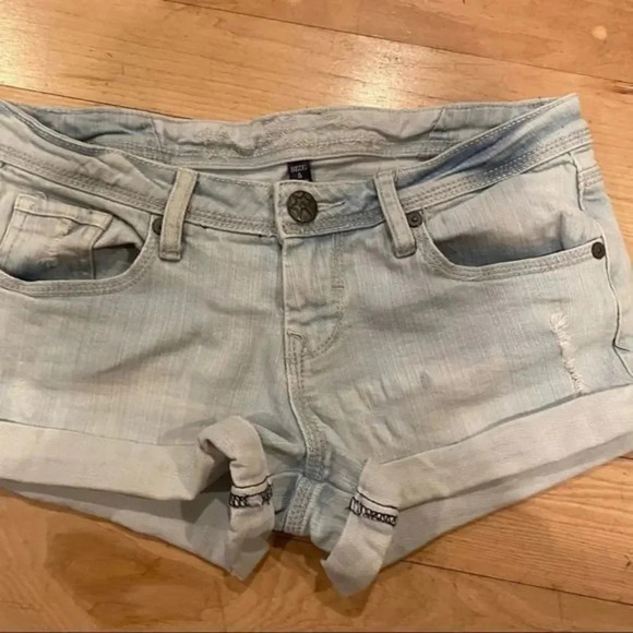 CVanilla star denim shorts - Picture 3 of 9